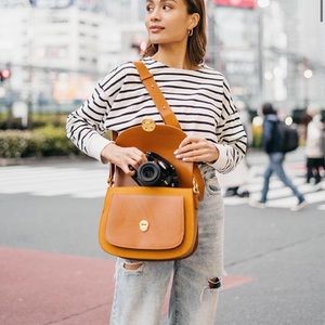 Gatta Jackie Camera Bag in Hazel